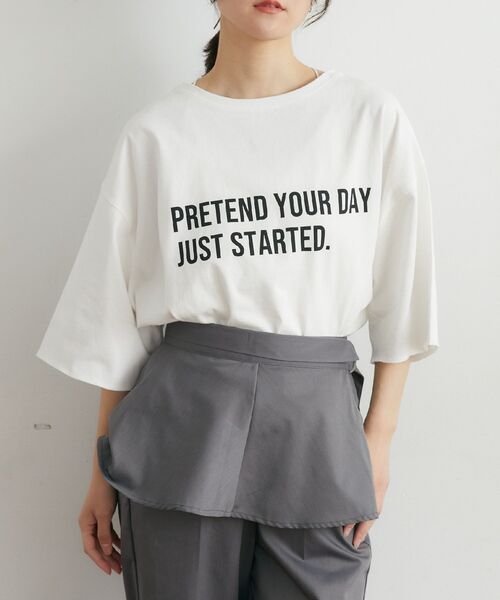 kivi(キヴィ)の「ロゴBIG Tシャツ(Tシャツ/カットソー・レディース・ベージュ/オフホワイト/ライトグリーン・FREE)」の3枚目の写真
