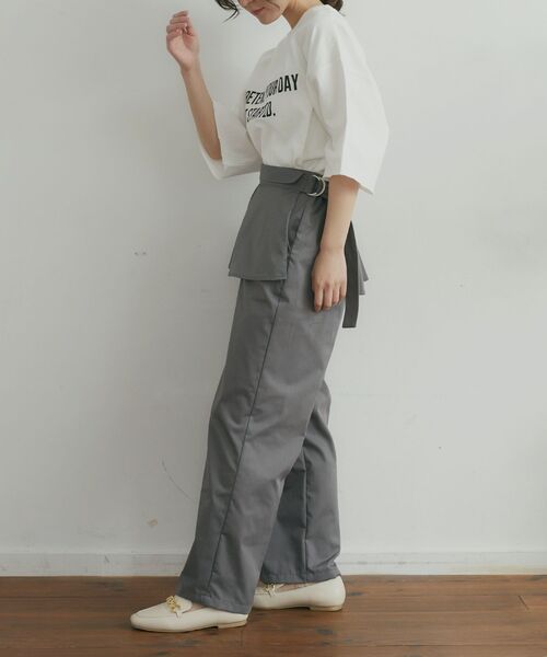 kivi(キヴィ)の「ロゴBIG Tシャツ(Tシャツ/カットソー・レディース・ベージュ/オフホワイト/ライトグリーン・FREE)」の20枚目の写真