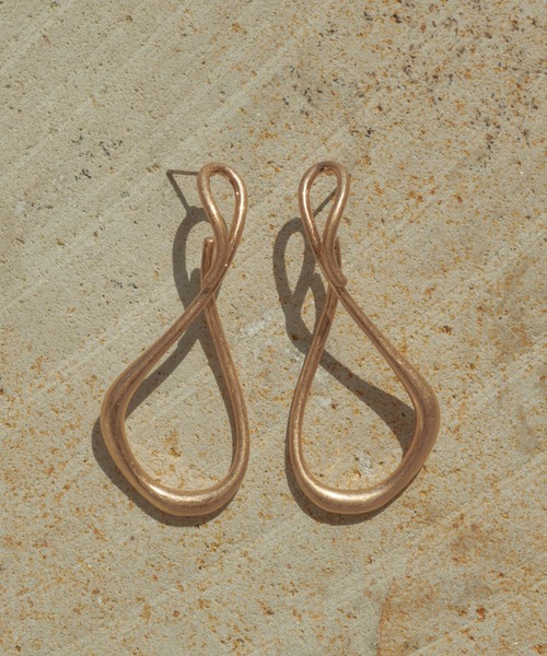 GOLDY（ゴールディ）の「ソリッド メタル ピアス（ピアス（両耳用）・レディース・シルバー/シルバー系その他/ゴールド系その他/ゴールド・FREE）」の4枚目の写真