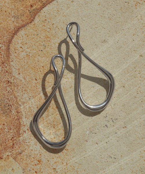 GOLDY（ゴールディ）の「ソリッド メタル ピアス（ピアス（両耳用）・レディース・シルバー/シルバー系その他/ゴールド系その他/ゴールド・FREE）」の8枚目の写真