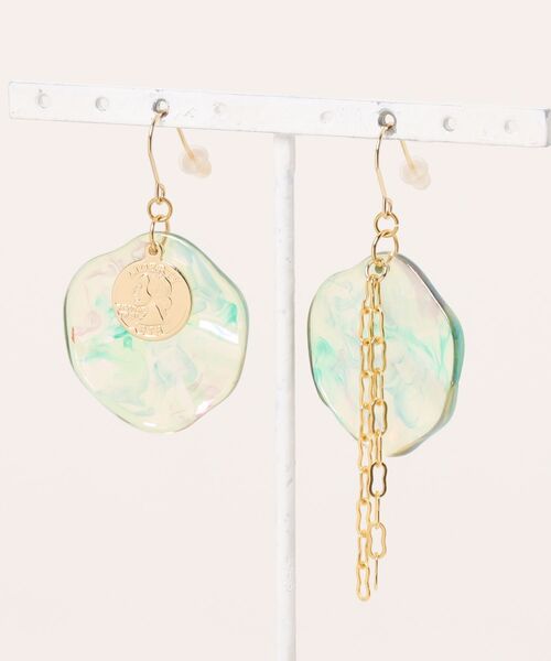 tone（トーン）の「【Beauty bell】オーロラ水面ピアス（ピアス（両耳用）・レディース・シルバー/ゴールド/ゴールド系2・FREE）」の3枚目の写真