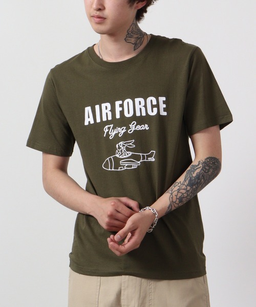 ACE(エース)の「ACE USA コットン 半袖 Tシャツ(Tシャツ/カットソー・メンズ・カーキ/ブラック/ホワイト系その他5/ブラック系その他3/ネイビー系2/ブラック系その他/グリーン系その他/ブルー系その他/グレー系その他2/グレー系その他/ホワイト系その他2/サックスブルー/ホワイト系その他4/ネイビー系1/ネイビー系/オフホワイト/ホワイト/モカ/ブラック系その他2/ネイビー/グレイッシュベージュ/ホワイト系その他3/ネイビー系3/ホワイト系その他6/ピンクベージュ/ブルー系その他2/ライトオレンジ系/ホワイト系その他7/レッド/グレー系その他3/グリーン系その他2/ネイビー系4/ブラック系その他4/オレンジ/サックスブルー系/ライトカーキ/ピンク系/ホワイト系/ネイビー系5/ホワイト系1・LL/L/M/S)」の21枚目の写真