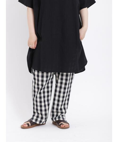 Samansa Mos2(サマンサ モスモス)の「【クイックドライ】タックテーパードパンツ(その他パンツ・レディース・チャコールグレー/グレー/ブラック/グリーン/ベージュ・F)」の15枚目の写真