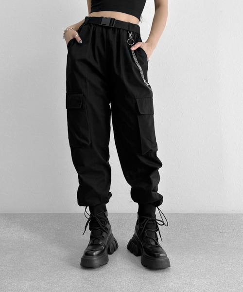 LVEU.（ラブユ.）の「【LVEU.】バックルベルトチェーンカーゴパンツ / ボトムス パンツ カーゴ ワーク チェーン バックル ベルト ワイド ルーズ メンズライク ストリート ブラック（カーゴパンツ・レディース・ブラック・FREE）」の7枚目の写真