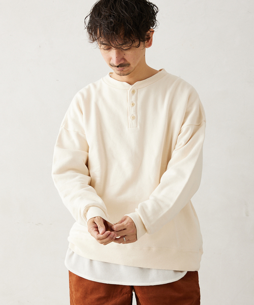 JOURNAL STANDARD relume（ジャーナルスタンダード　レリューム）の「CALIFORNIA UPCYCLE ヘンリーネックスウェット（スウェット・メンズ・ブラック系その他/アイボリー/ライトグレー・LARGE/MEDIUM）」の4枚目の写真