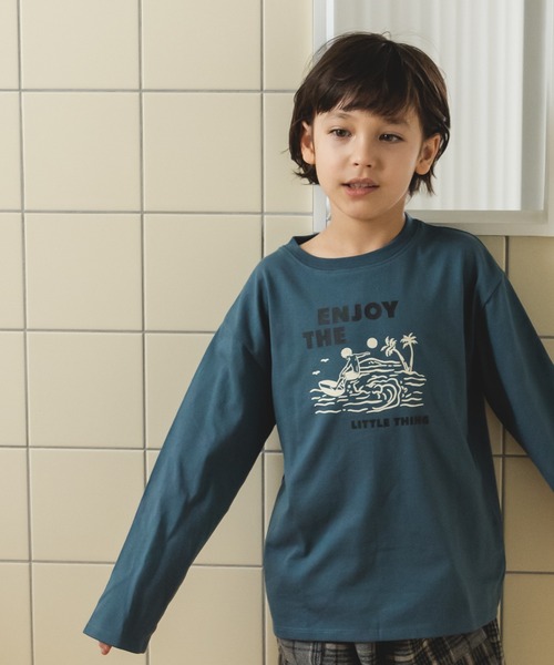 pairmanon（ペアマノン）の「【かぞくおそろい】シンプル ロゴ イラスト グラフィック 長袖 ロンT（Tシャツ/カットソー・キッズ・ベージュ系その他3/テラコッタ/ホワイト系その他/ブラウン系その他/ブルー系その他3/イエロー系その他/ホワイト系その他3/ベージュ系その他/ホワイト系その他2/ベージュ系その他4/ブラック系その他/ミント/ブルー系その他/パープル系その他2/ブラック系その他2/ピンク系その他/ベージュ系その他2/パープル系その他/ブラック系その他3/ブラック系その他5・100/140/120/110/150/90/130/80）」の16枚目の写真