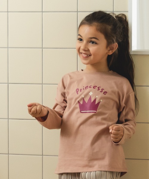 pairmanon（ペアマノン）の「【かぞくおそろい】シンプル ロゴ イラスト グラフィック 長袖 ロンT（Tシャツ/カットソー・キッズ・ベージュ系その他3/テラコッタ/ホワイト系その他/ブラウン系その他/ブルー系その他3/イエロー系その他/ホワイト系その他3/ベージュ系その他/ホワイト系その他2/ベージュ系その他4/ブラック系その他/ミント/ブルー系その他/パープル系その他2/ブラック系その他2/ピンク系その他/ベージュ系その他2/パープル系その他/ブラック系その他3/ブラック系その他5・100/140/120/110/150/90/130/80）」の20枚目の写真