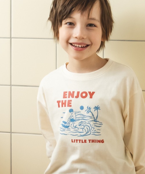 pairmanon（ペアマノン）の「【かぞくおそろい】シンプル ロゴ イラスト グラフィック 長袖 ロンT（Tシャツ/カットソー・キッズ・ベージュ系その他3/テラコッタ/ホワイト系その他/ブラウン系その他/ブルー系その他3/イエロー系その他/ホワイト系その他3/ベージュ系その他/ホワイト系その他2/ベージュ系その他4/ブラック系その他/ミント/ブルー系その他/パープル系その他2/ブラック系その他2/ピンク系その他/ベージュ系その他2/パープル系その他/ブラック系その他3/ブラック系その他5・100/140/120/110/150/90/130/80）」の4枚目の写真