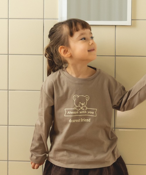 pairmanon（ペアマノン）の「【かぞくおそろい】シンプル ロゴ イラスト グラフィック 長袖 ロンT（Tシャツ/カットソー・キッズ・ベージュ系その他3/テラコッタ/ホワイト系その他/ブラウン系その他/ブルー系その他3/イエロー系その他/ホワイト系その他3/ベージュ系その他/ホワイト系その他2/ベージュ系その他4/ブラック系その他/ミント/ブルー系その他/パープル系その他2/ブラック系その他2/ピンク系その他/ベージュ系その他2/パープル系その他/ブラック系その他3/ブラック系その他5・100/140/120/110/150/90/130/80）」の12枚目の写真