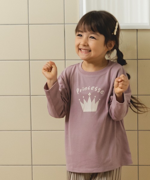 pairmanon（ペアマノン）の「【かぞくおそろい】シンプル ロゴ イラスト グラフィック 長袖 ロンT（Tシャツ/カットソー・キッズ・ベージュ系その他3/テラコッタ/ホワイト系その他/ブラウン系その他/ブルー系その他3/イエロー系その他/ホワイト系その他3/ベージュ系その他/ホワイト系その他2/ベージュ系その他4/ブラック系その他/ミント/ブルー系その他/パープル系その他2/ブラック系その他2/ピンク系その他/ベージュ系その他2/パープル系その他/ブラック系その他3/ブラック系その他5・100/140/120/110/150/90/130/80）」の18枚目の写真