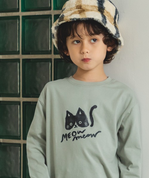 pairmanon（ペアマノン）の「【かぞくおそろい】シンプル ロゴ イラスト グラフィック 長袖 ロンT（Tシャツ/カットソー・キッズ・ベージュ系その他3/テラコッタ/ホワイト系その他/ブラウン系その他/ブルー系その他3/イエロー系その他/ホワイト系その他3/ベージュ系その他/ホワイト系その他2/ベージュ系その他4/ブラック系その他/ミント/ブルー系その他/パープル系その他2/ブラック系その他2/ピンク系その他/ベージュ系その他2/パープル系その他/ブラック系その他3/ブラック系その他5・100/140/120/110/150/90/130/80）」の15枚目の写真