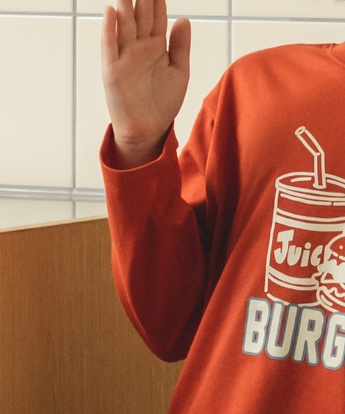 pairmanon（ペアマノン）の「【かぞくおそろい】シンプル ロゴ イラスト グラフィック 長袖 ロンT（Tシャツ/カットソー・キッズ・ベージュ系その他3/テラコッタ/ホワイト系その他/ブラウン系その他/ブルー系その他3/イエロー系その他/ホワイト系その他3/ベージュ系その他/ホワイト系その他2/ベージュ系その他4/ブラック系その他/ミント/ブルー系その他/パープル系その他2/ブラック系その他2/ピンク系その他/ベージュ系その他2/パープル系その他/ブラック系その他3/ブラック系その他5・100/140/120/110/150/90/130/80）」の21枚目の写真