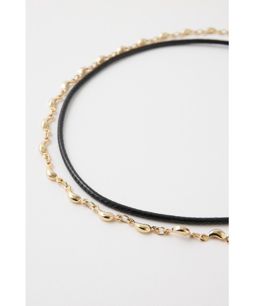 MOUSSY(マウジー)の「GLD PLATING F/LEATHER チョーカー(ネックレス・レディース・ゴールド・FREE)」の4枚目の写真