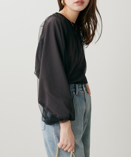 natural couture(ナチュラルクチュール)の「チュールバルーンブラウス(シャツ/ブラウス・レディース・サックスブルー/オフホワイト/ブラック/グレイッシュベージュ・FREE)」の11枚目の写真