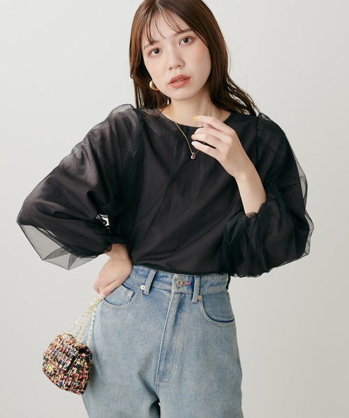 natural couture(ナチュラルクチュール)の「チュールバルーンブラウス(シャツ/ブラウス・レディース・サックスブルー/オフホワイト/ブラック/グレイッシュベージュ・FREE)」の9枚目の写真