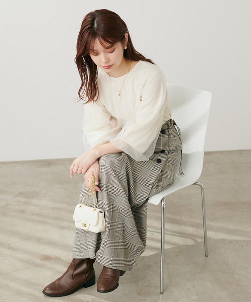 natural couture(ナチュラルクチュール)の「チュールバルーンブラウス(シャツ/ブラウス・レディース・サックスブルー/オフホワイト/ブラック/グレイッシュベージュ・FREE)」の5枚目の写真