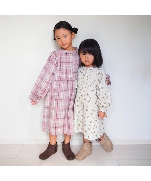 apres les cours(アプレレクール)の「【新色追加/一部リンク可能】まいにちワンピ(ワンピース・キッズ・アイボリー/ラベンダー/ブラック/キナリ/ベージュ/オリーブ/ピンク/ブルー/チェック/レンガ/オフホワイト/サックスブルー/チャコール・90/80/100/120/130/140/110)」の20枚目の写真