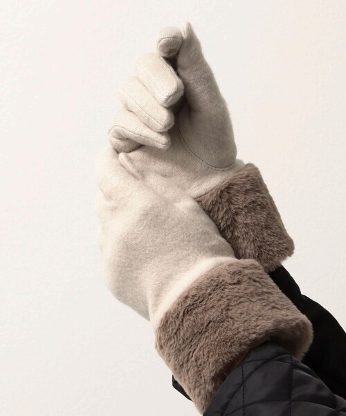 NOLLEY’S（ノーリーズ）の「エコファーグローブ（手袋・レディース・グレー/ライトピンク/グレイッシュベージュ/モカ・FREE）」の9枚目の写真