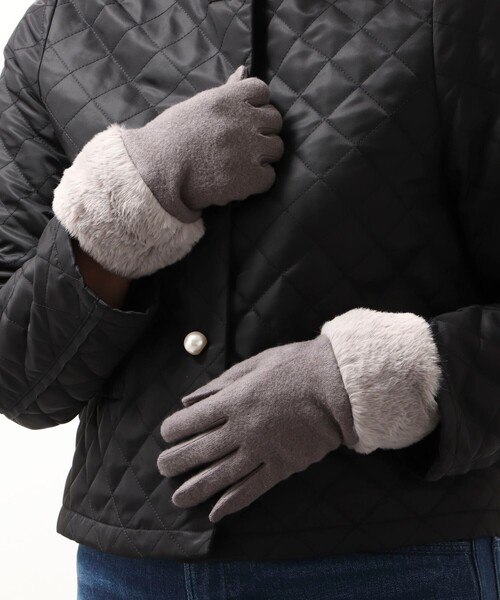 NOLLEY’S（ノーリーズ）の「エコファーグローブ（手袋・レディース・グレー/ライトピンク/グレイッシュベージュ/モカ・FREE）」の11枚目の写真