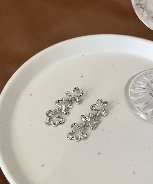 LA VORAGINE(ラ ヴォラジネ)の「金属アレルギー対応ピアス(ピアス(両耳用)・レディース・シルバー/ゴールド・FREE)」の10枚目の写真