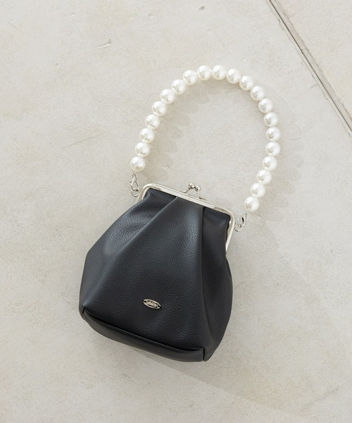 Chico（チコ）の「【SALON by Chico】パールハンドルがま口バッグ（ショルダーバッグ・レディース・ブラック/ホワイト/ブルー系その他/ブラック系その他・FREE）」の12枚目の写真