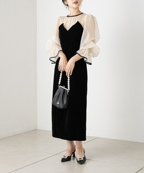 Chico（チコ）の「【SALON by Chico】パールハンドルがま口バッグ（ショルダーバッグ・レディース・ブラック/ホワイト/ブルー系その他/ブラック系その他・FREE）」の5枚目の写真