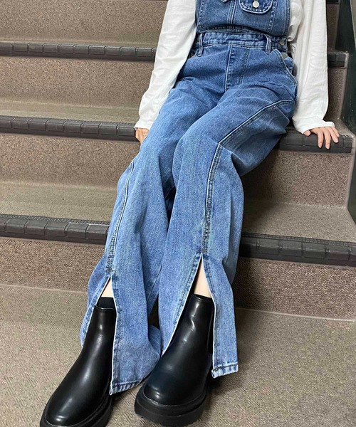 NANEA(ナネア)の「スリット入りデニムサロペット(サロペット/オーバーオール・レディース・ブルー・MEDIUM/SMALL/LARGE)」の18枚目の写真
