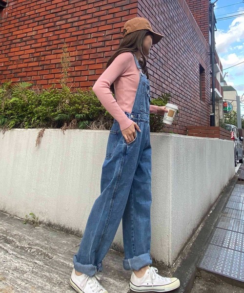 NANEA(ナネア)の「スリット入りデニムサロペット(サロペット/オーバーオール・レディース・ブルー・MEDIUM/SMALL/LARGE)」の13枚目の写真