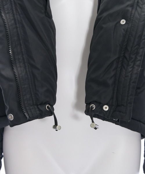 clear（クリア）の「ショート丈中綿ダウン（MA-1・レディース・ブラック/オフホワイト・F）」の8枚目の写真