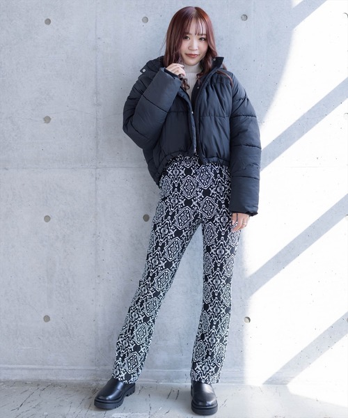 clear（クリア）の「ショート丈中綿ダウン（MA-1・レディース・ブラック/オフホワイト・F）」の21枚目の写真