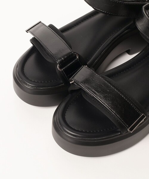 BEAMS HEART(ビームスハート)の「BEAMS HEART / 厚底 スポーツサンダル(サンダル・レディース・シルバー/ブラック/ゴールド・LARGE/MEDIUM/SMALL)」の18枚目の写真