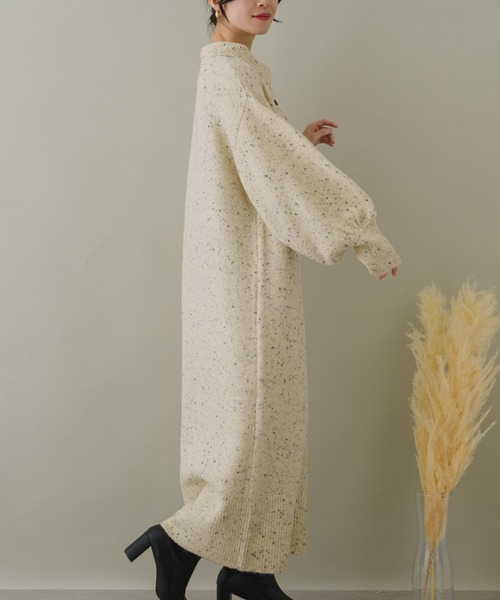 KATHARINE ROSS（キャサリンロス）の「【KATHARINE ROSS】【ZOZO限定】ネップストレートラインニットワンピース（ワンピース・レディース・ベージュ/ブラック/モカ・MEDIUM）」の8枚目の写真