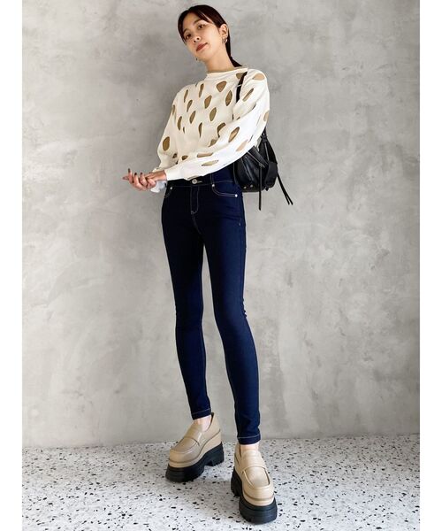 EMODA(エモダ)の「ホールレイヤードニット(ニット/セーター・レディース・ブルー/ブラック/ホワイト/グレー・FREE)」の9枚目の写真