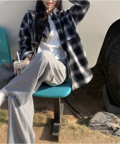 B.I.D.（ビーアイディー）の「チェックシャツ（シャツ/ブラウス・レディース・ブラック・FREE）」の3枚目の写真