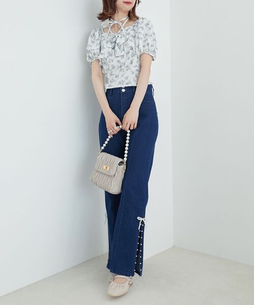 MAJESTIC LEGON(マジェスティックレゴン)の「パールチェーンキルティングバッグ(ショルダーバッグ・レディース・グレイッシュベージュ/ブラック/アイボリー・FREE)」の8枚目の写真