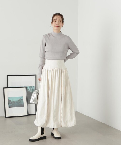 N.(N. Natural Beauty Basic)(エヌエヌナチュラルビューティーベーシック)の「◆リブハイネックコンパクトニット(ニット/セーター・レディース・イエロー/グレー/オフホワイト・MEDIUM)」の6枚目の写真