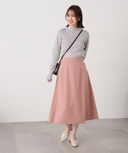 N.(N. Natural Beauty Basic)(エヌエヌナチュラルビューティーベーシック)の「◆リブハイネックコンパクトニット(ニット/セーター・レディース・イエロー/グレー/オフホワイト・MEDIUM)」の10枚目の写真