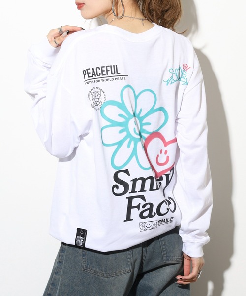 SMILEY FACE（スマイリーフェイス）の「SMILEY FACE オーバーサイズ プリントロングスリーブTシャツ（Tシャツ/カットソー・メンズ・ブラック系その他2/ブラック/ホワイト/ネイビー/ミント/ラベンダー/ライトブラック/ホワイト系その他2/B/A/C/D・LL/L/M）」の9枚目の写真
