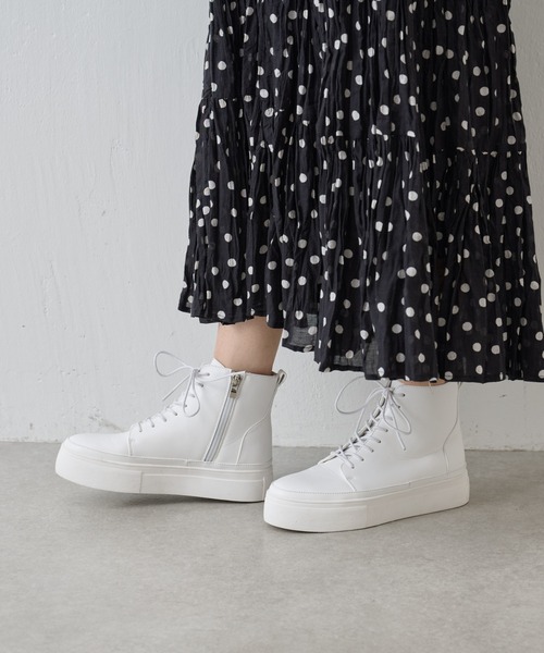 BEARDSLEY(ビアズリー)の「レースアップライトシューズ(スニーカー・レディース・ホワイト/ブラック・23/23.5/24/24.5/25)」の20枚目の写真