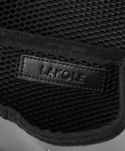 LAKOLE(ラコレ)の「ネオプレン2WAYミニショルダー / 996076(ショルダーバッグ・レディース・ライトグレー/オフホワイト/ブラック・FREE)」の14枚目の写真