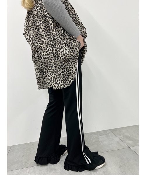 WC(ダブル シー)の「2ラインフリルフレアパンツ(その他パンツ・レディース・ブラック/グレー/ピンク・FREE)」の8枚目の写真