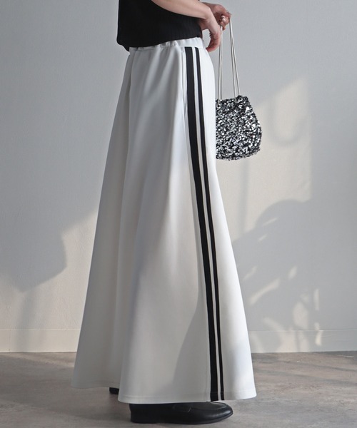 COURO（コウロ）の「ダンボールニットサイドラインスカート（スカート・レディース・ブラック/ホワイト/ネイビー・L/M）」の19枚目の写真