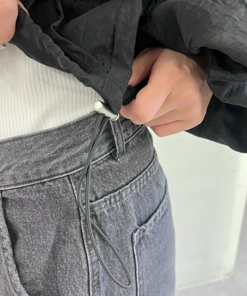 CIAOPANIC TYPY（チャオパニックティピー）の「【マルチウェイ】クロップド丈光沢シアーナイロンアノラック（ナイロンジャケット・レディース・ブラック/ベージュ/ホワイト/サックスブルー・ONE SIZE）」の15枚目の写真