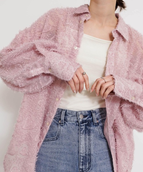 SENSE OF PLACE by URBAN RESEARCH（センスオブプレイスバイアーバンリサーチ）の「フリンジジャガードルーズシャツ（シャツ/ブラウス・レディース・ピンク/アイボリー/ブラック・ONE）」の3枚目の写真