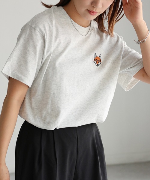 Riberry（リベリー）の「めがねキツネ胸刺繍半袖Tシャツ（Tシャツ/カットソー・レディース・オフホワイト/オートミール/チャコールグレー・FREE/LARGE）」の3枚目の写真