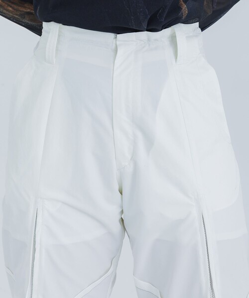 YOHEI OHNO（ヨウヘイオオノ）の「【YOHEI OHNO/ヨウヘイオオノ】《STUDIOUS別注》パデッドトラウザーパンツ（その他パンツ・レディース・ホワイト/ブラック・36/38）」の14枚目の写真