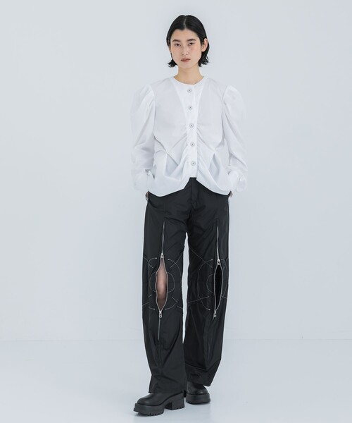 YOHEI OHNO（ヨウヘイオオノ）の「【YOHEI OHNO/ヨウヘイオオノ】《STUDIOUS別注》パデッドトラウザーパンツ（その他パンツ・レディース・ホワイト/ブラック・36/38）」の7枚目の写真