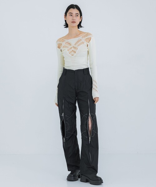 YOHEI OHNO（ヨウヘイオオノ）の「【YOHEI OHNO/ヨウヘイオオノ】《STUDIOUS別注》パデッドトラウザーパンツ（その他パンツ・レディース・ホワイト/ブラック・36/38）」の8枚目の写真