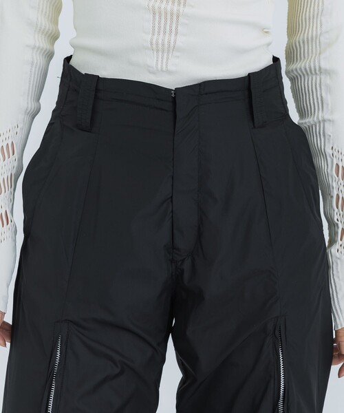 YOHEI OHNO（ヨウヘイオオノ）の「【YOHEI OHNO/ヨウヘイオオノ】《STUDIOUS別注》パデッドトラウザーパンツ（その他パンツ・レディース・ホワイト/ブラック・36/38）」の3枚目の写真