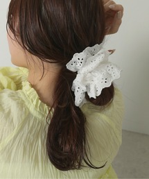 Monocoro toppi（モノコロトッピ）の「コットンレース ビッグ フリル シュシュ（シュシュ）」